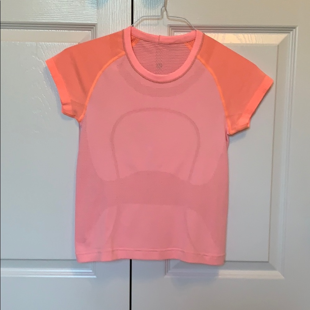 Lululemon short sleeve t